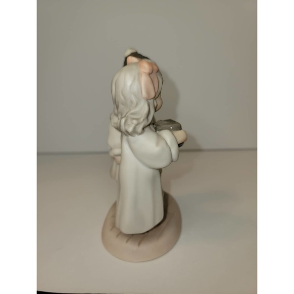 Kim Anderson’s Enesco 1997 Figurine Love is the Greatest Gift of All 284475 - Picture 4 of 8